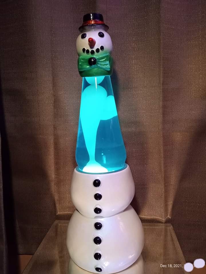 Snowman lava lamp