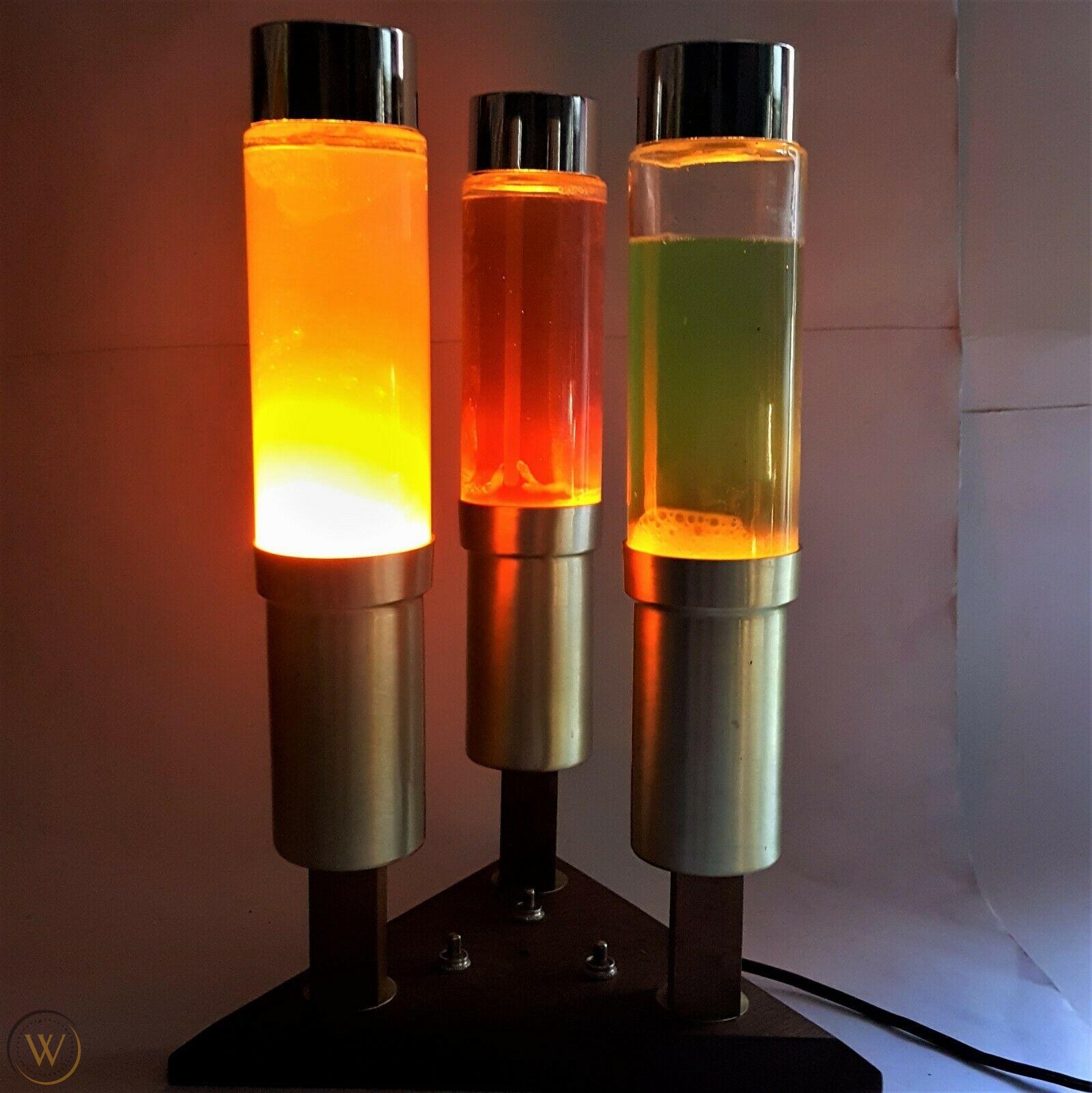 Trio lava lamp