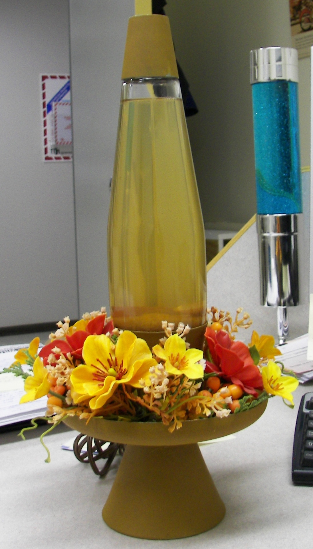 Enchantress Planter Lava Lamp Flocked Velva-Tone