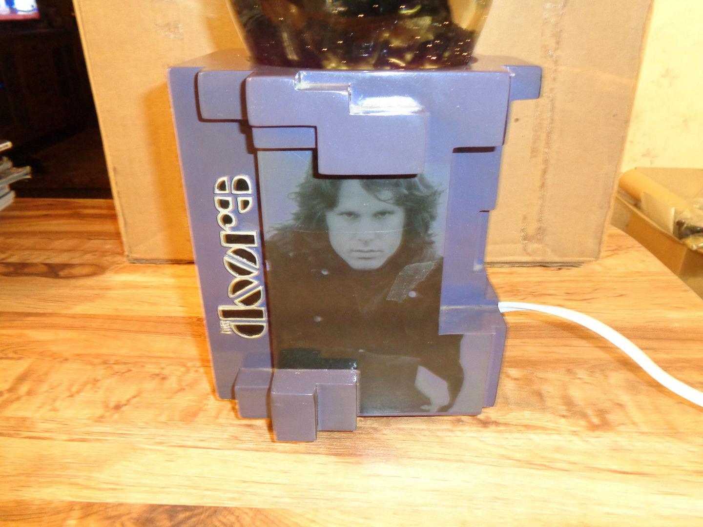 Vandor Doors Lava Lamp